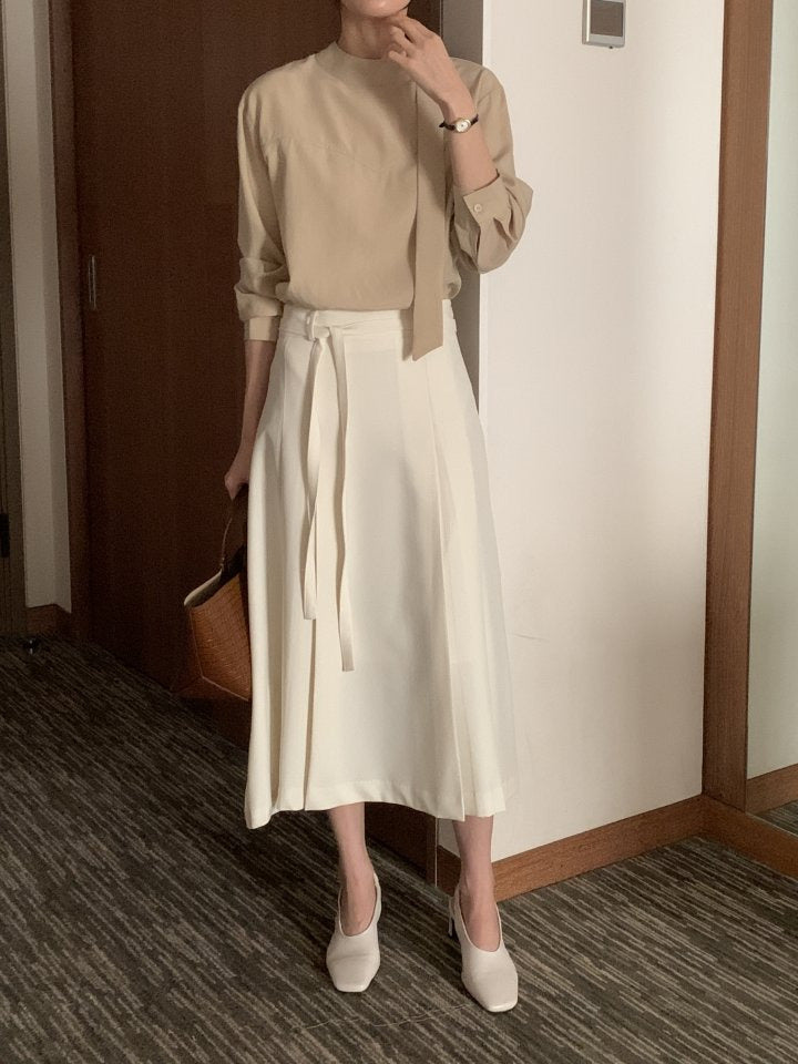 * Spring Pleated Skirt