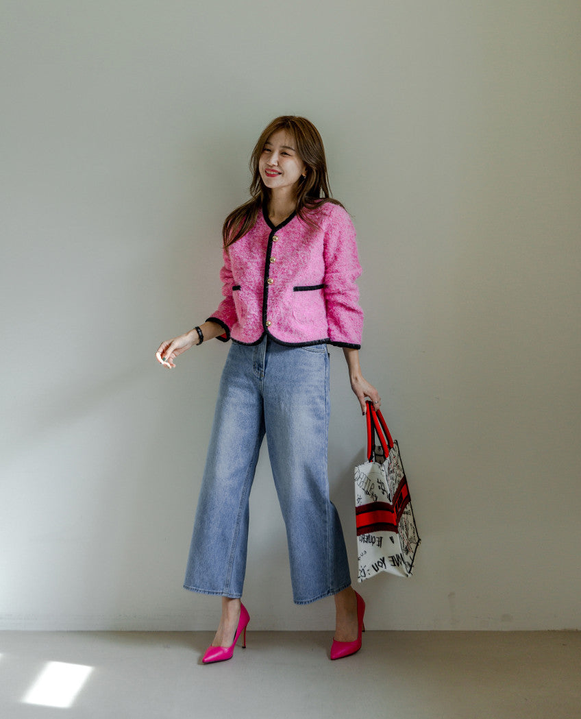 * Wide-Leg Cropped Jeans