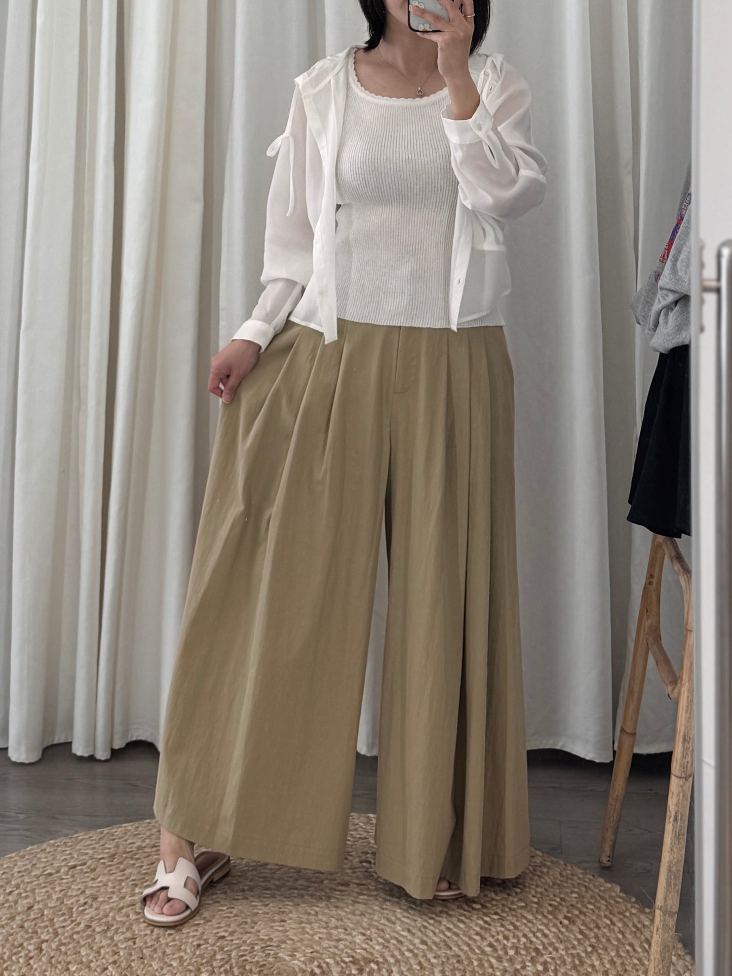 Two Pintuck Wide Pants (~3/31)