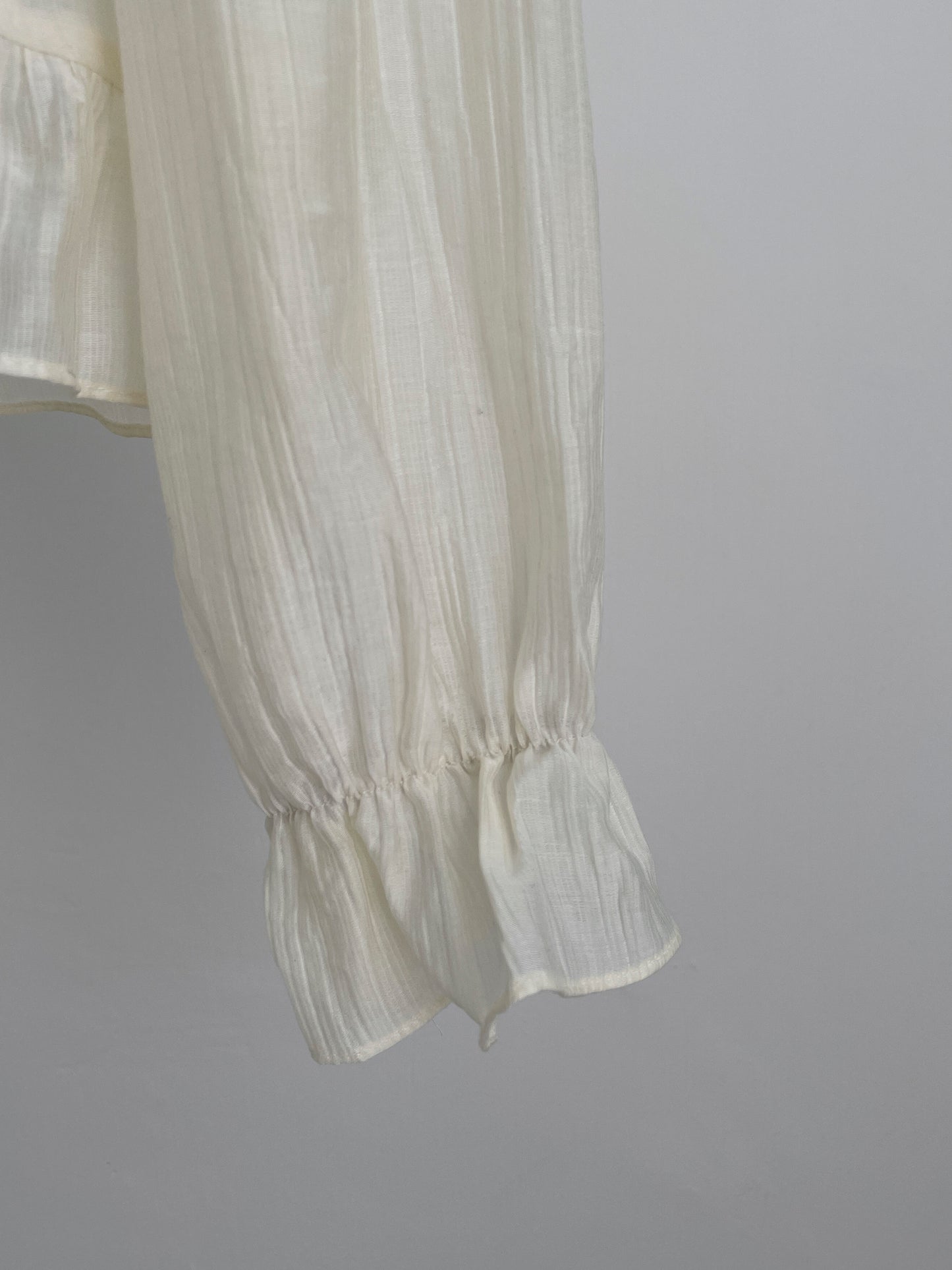 * Frill Cardigan Blouse