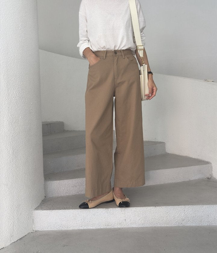 Loose Beige Cargo Pants