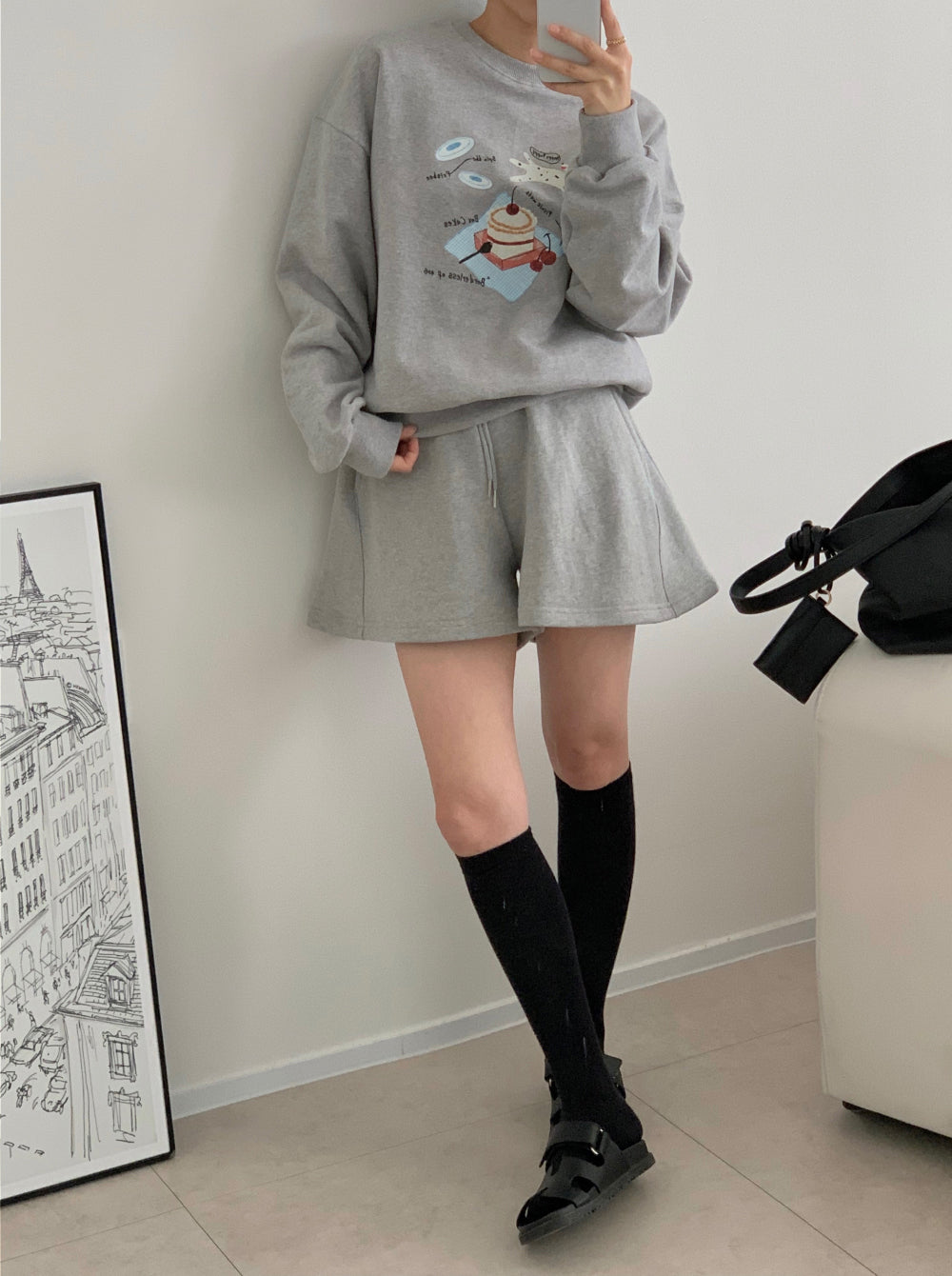 *Picnic Print Sweatshirt