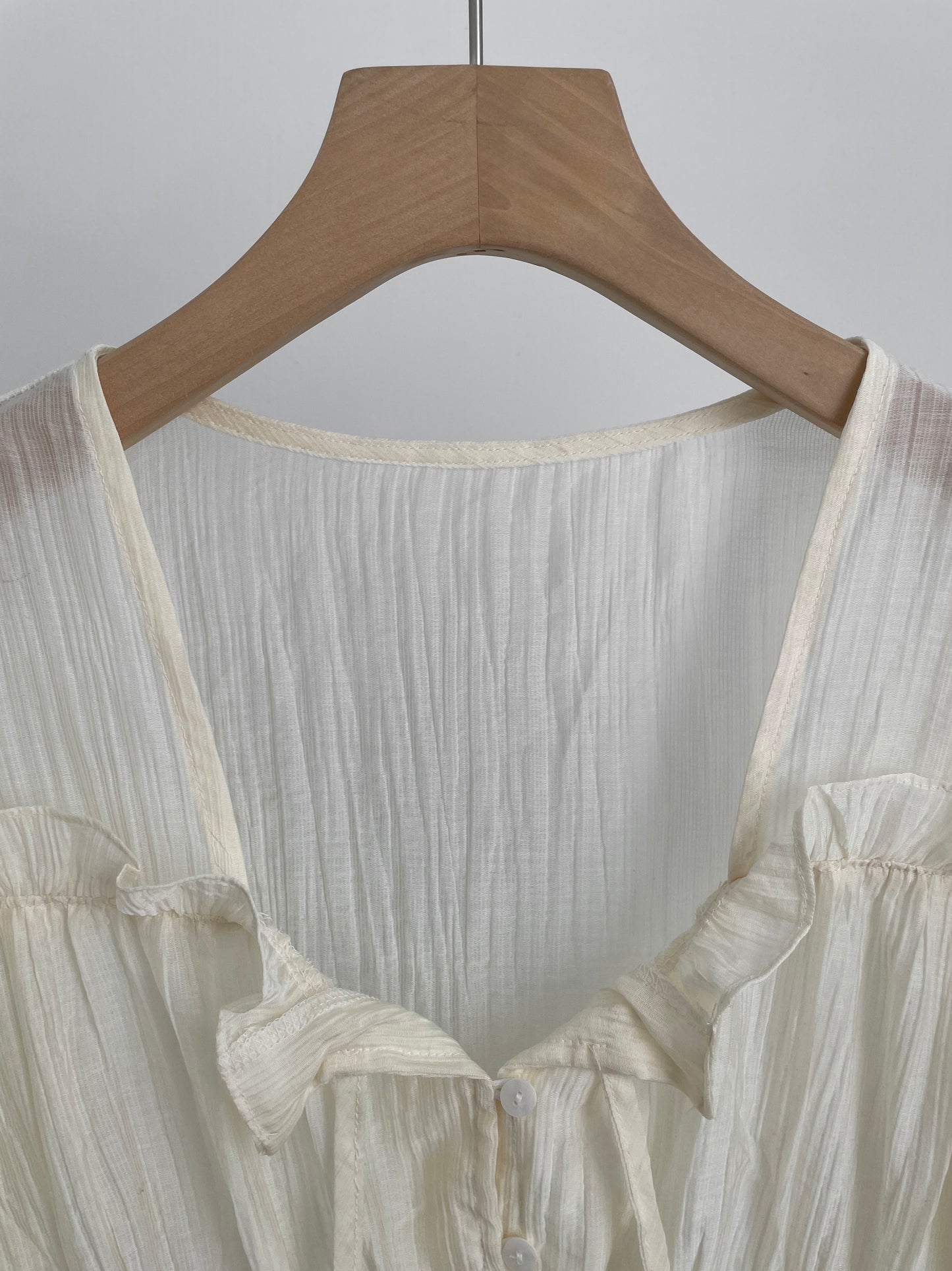 * Frill Cardigan Blouse