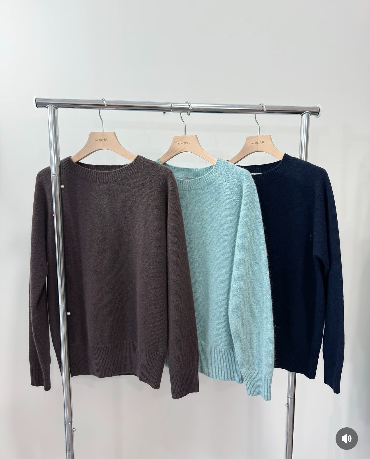 Wholegarment Round Neck Knit