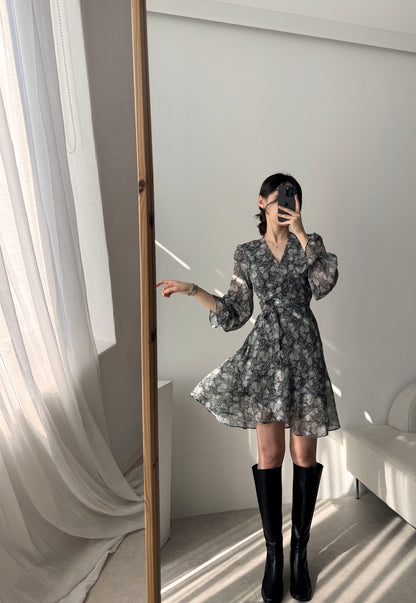 * Diagonal Ruffle Wrap Dress