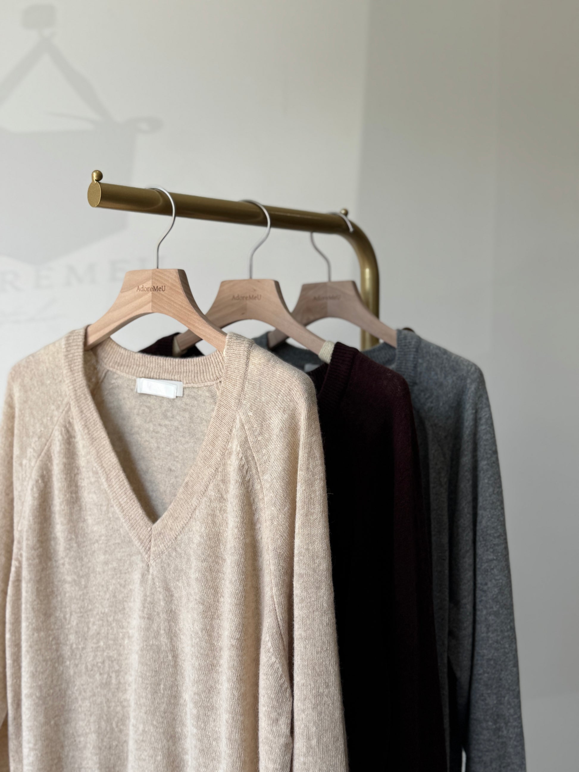 V neck loose fit knit - AdoreMeU