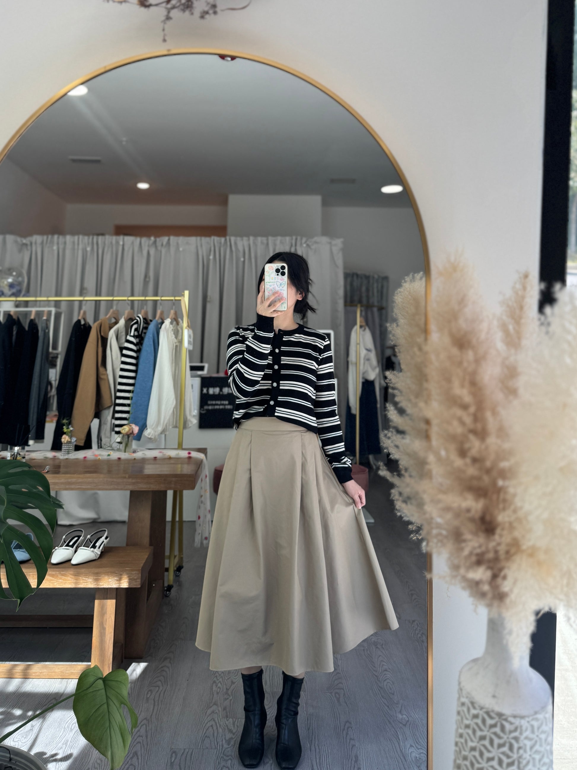 Regular Stripe Cardigan - AdoreMeU