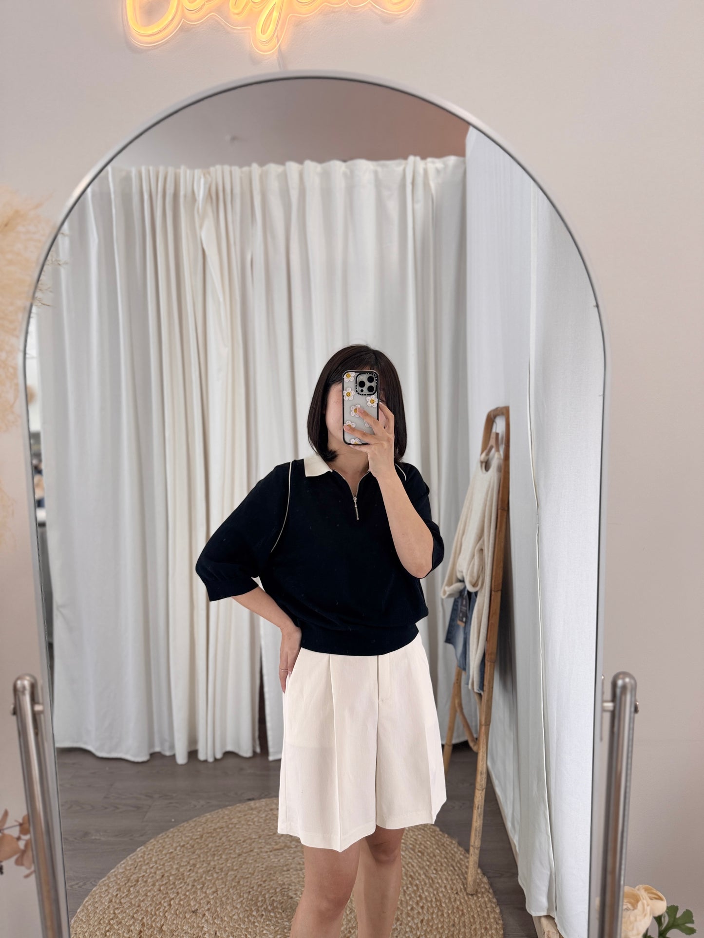Contrast Collar Knit