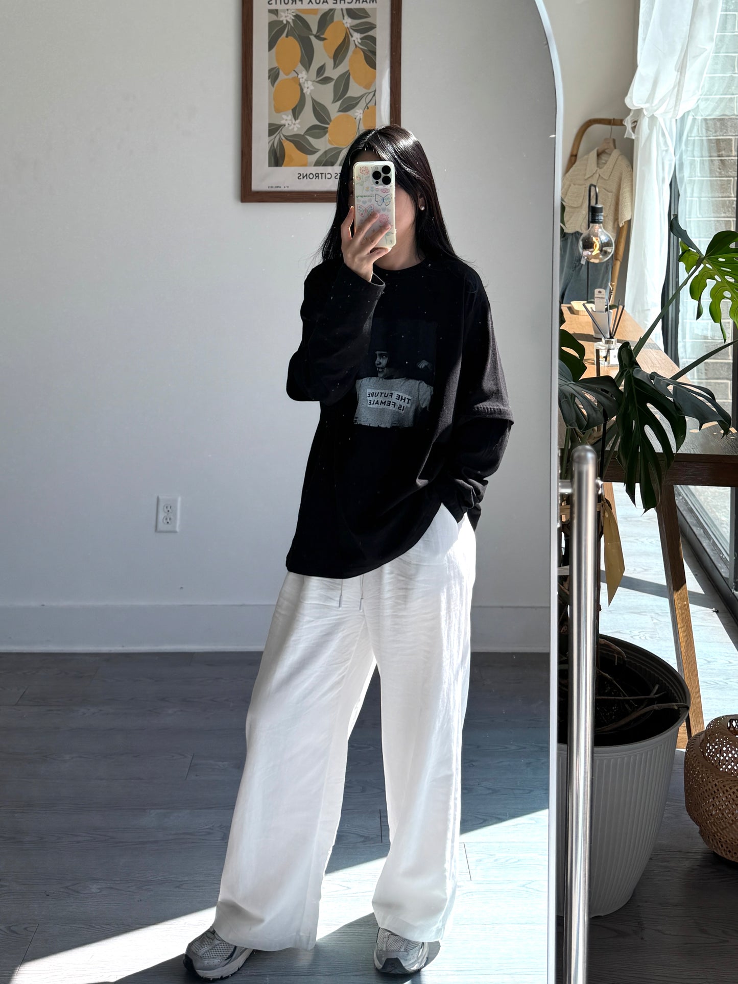 Layered Graphic Tee - AdoreMeU