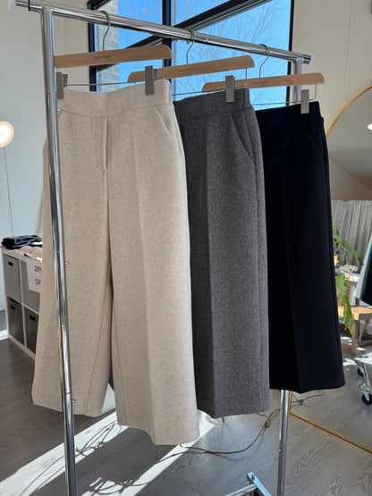 Crop Wool Pants