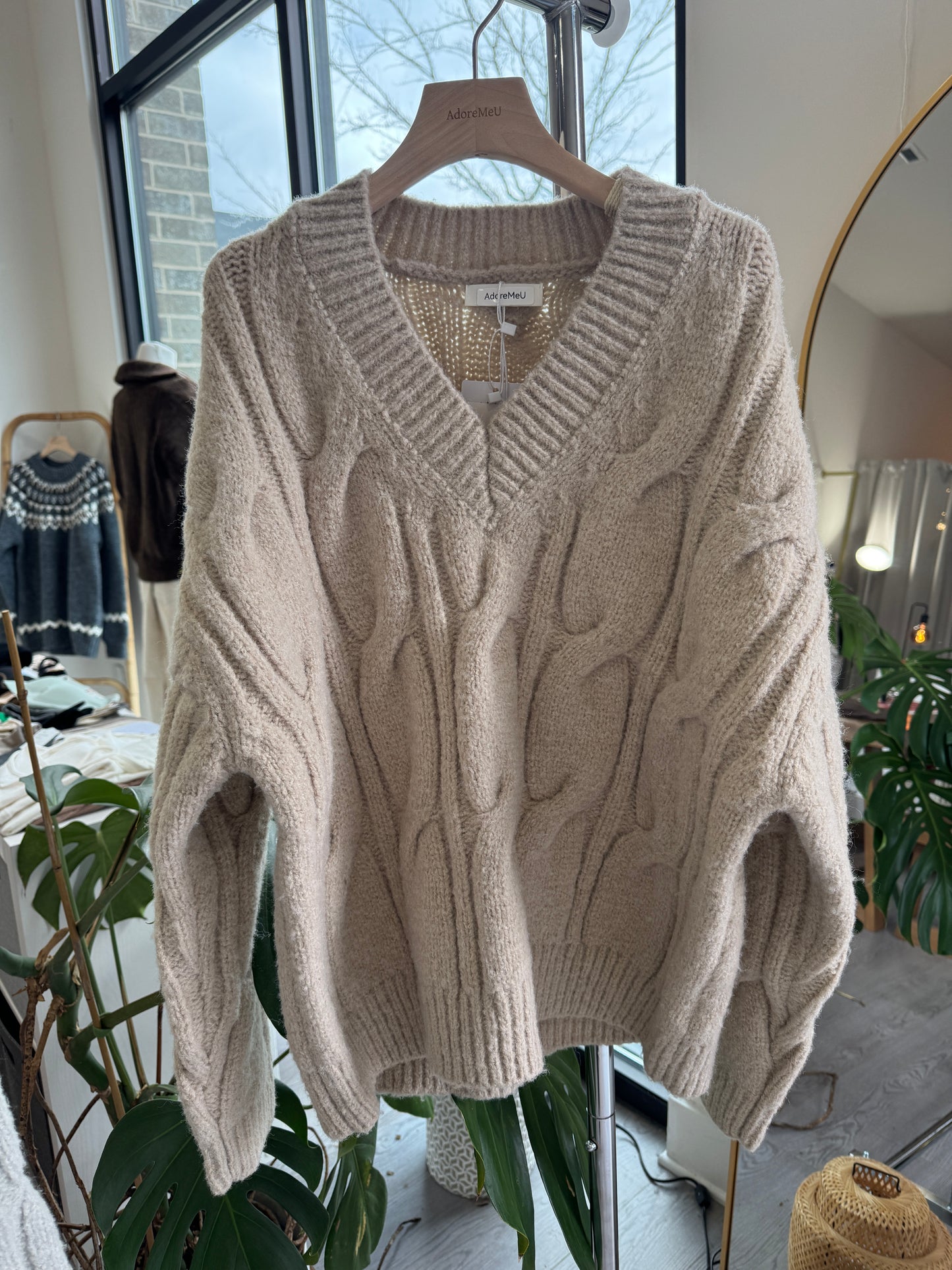 Wool Cable V Knit