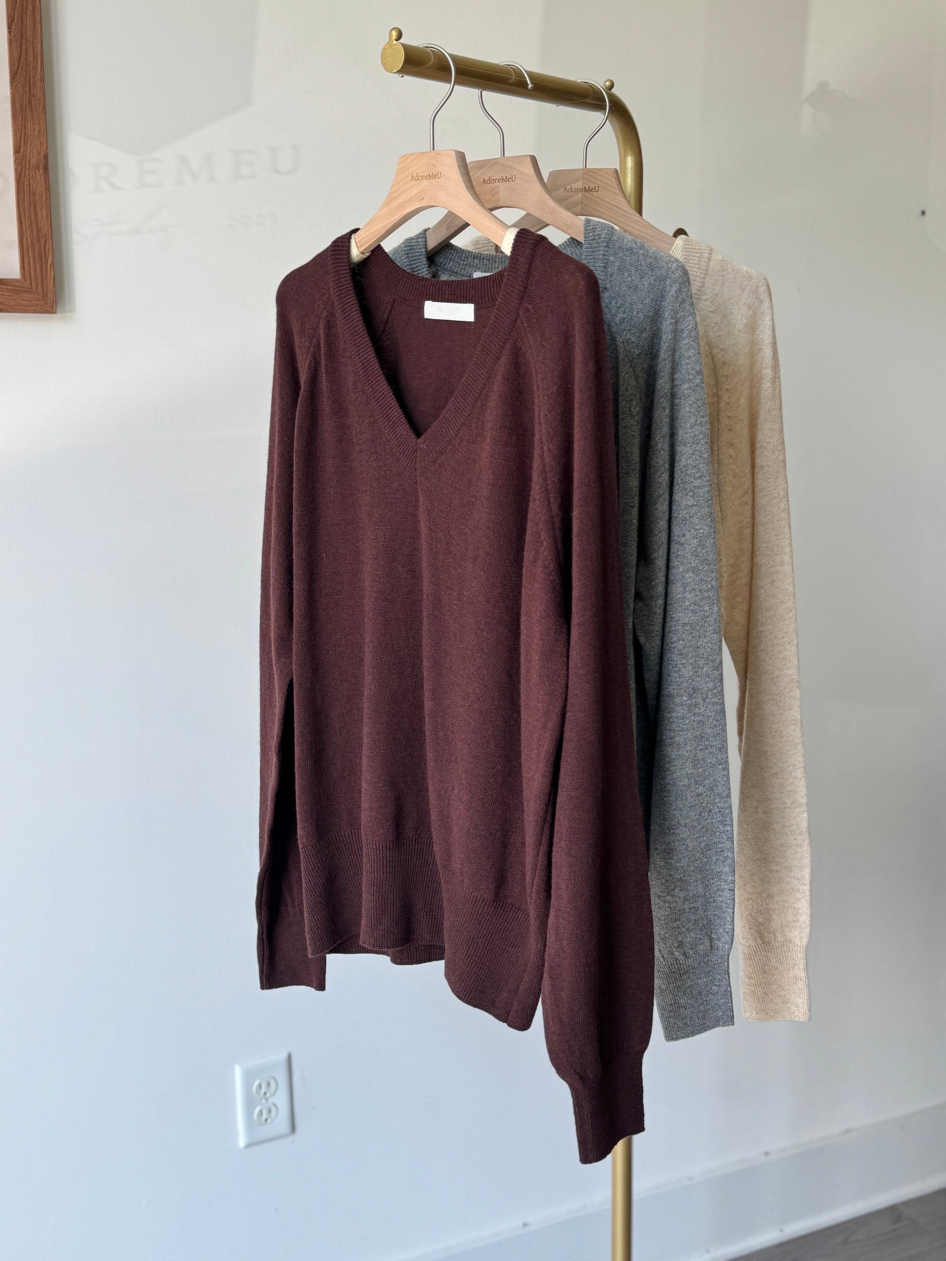 V neck loose fit knit - AdoreMeU