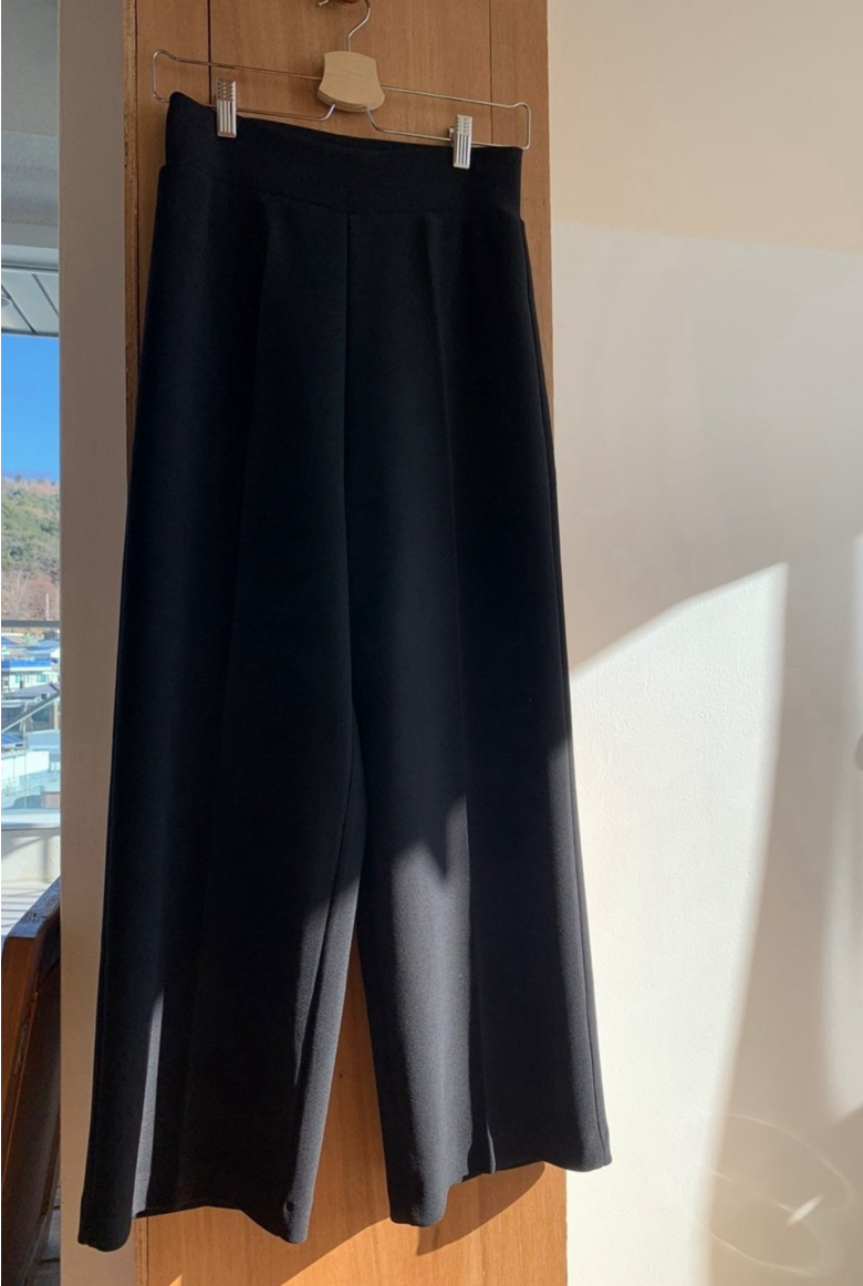 *Effortless Wide Slacks